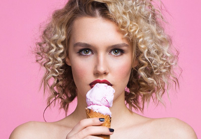 How to extend a background in Photoshop