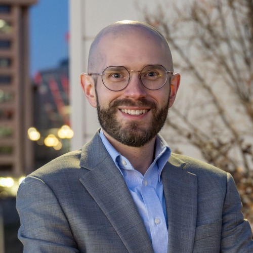 Headshot of Noel Decker